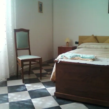 Casa Pisanu Bed and breakfast Narbolia